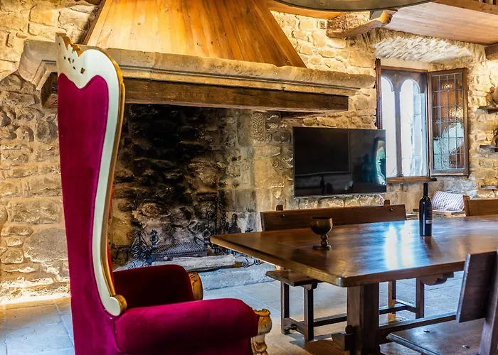 Castell In Girona Villa *
